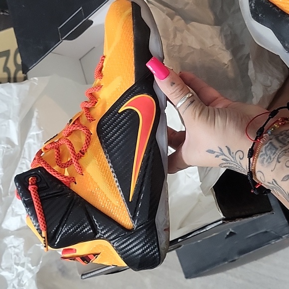 LeBron XII - Picture 7 of 11